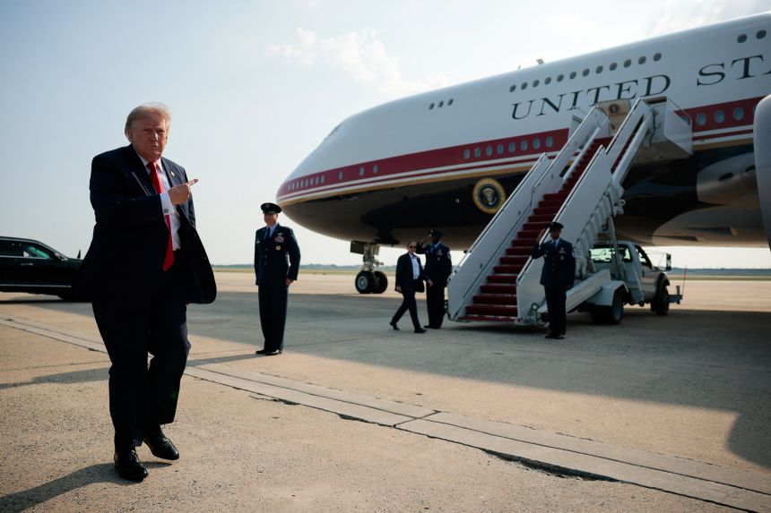 Can't miss this: Trump's cash, heatwaves, and oh Venezuela drama