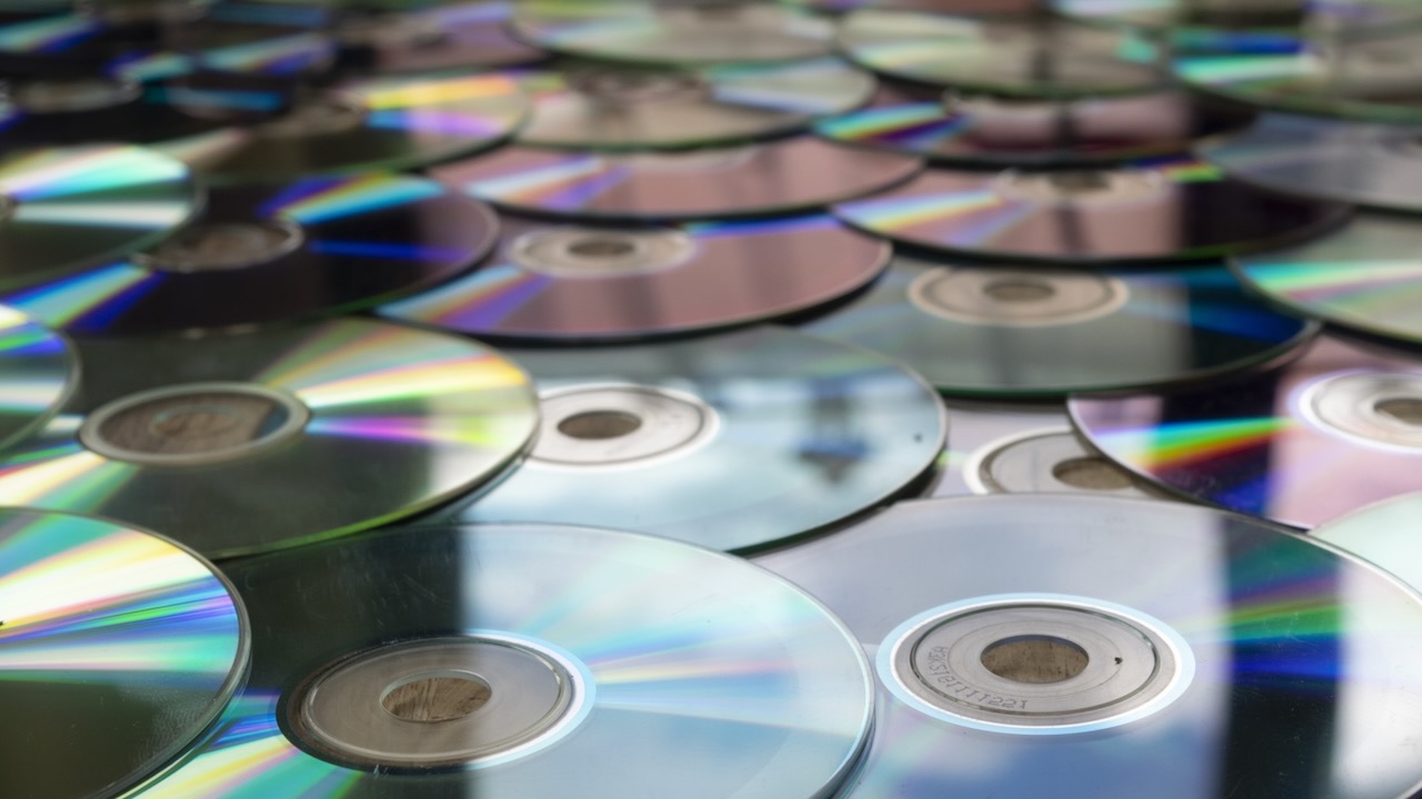 CDs Surpass Vinyl Sales In First Half Of 2026