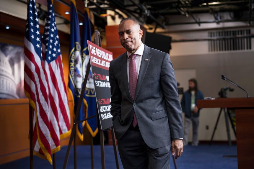 Democrats somehow still arguing over something besides who ate lunch