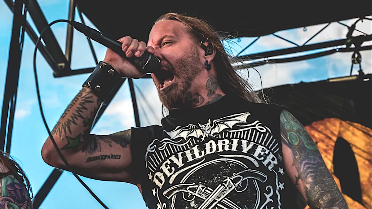 Dez Fafara Diagnosed With Head Tumor Amid Music Career