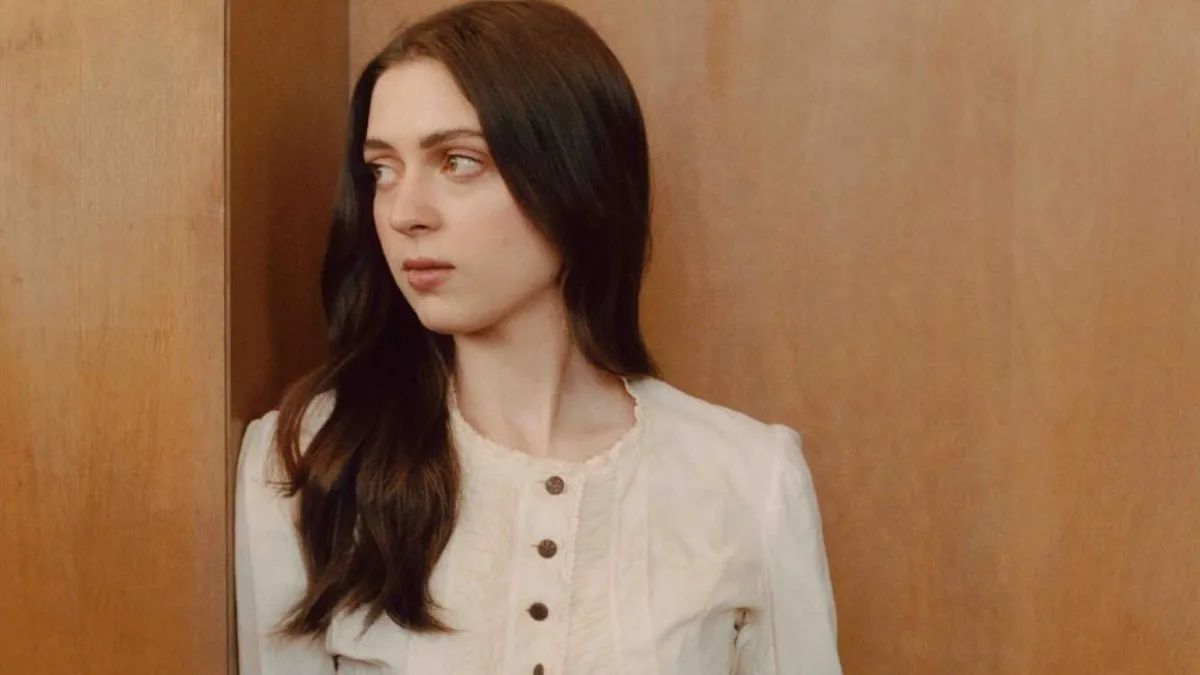 Lizzy McAlpine Unveils Dreamy New Track The Light In The Painting