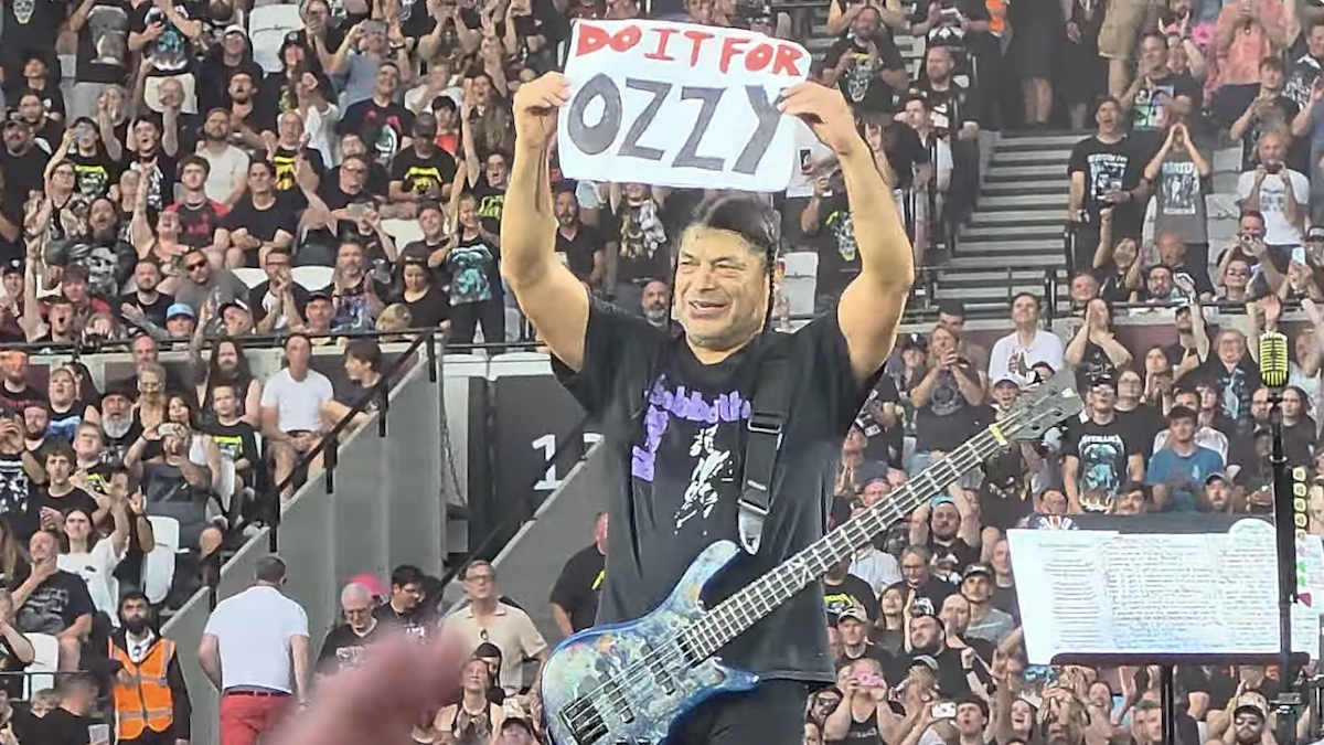 Metallica Pays Tribute to Black Sabbath at M72 Tour Finale