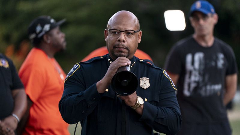 Police Chief Quits Because That's What You Do When Mayor Yells