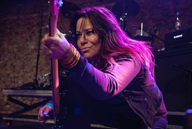 Riot Grrrl Pioneer Jennifer Finch Loses Brave Fight Against Brain Cancer Because Thats How It Always Goes