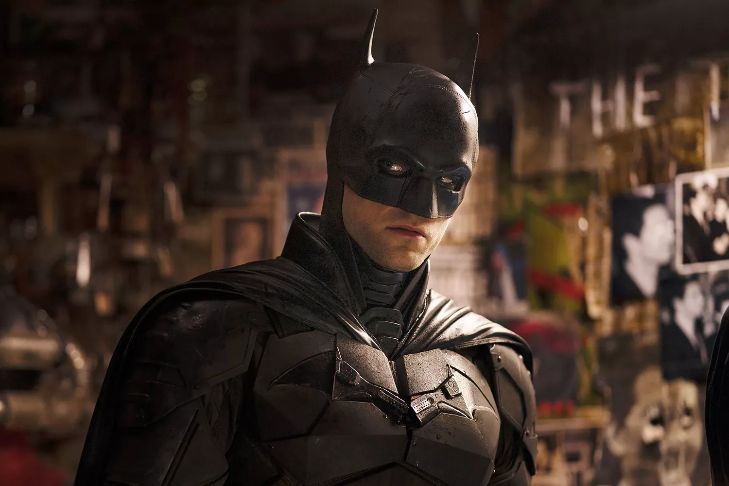 robert pattinson the batman 120424 af6d388456c048b5a5dab7dfc30fc1d2