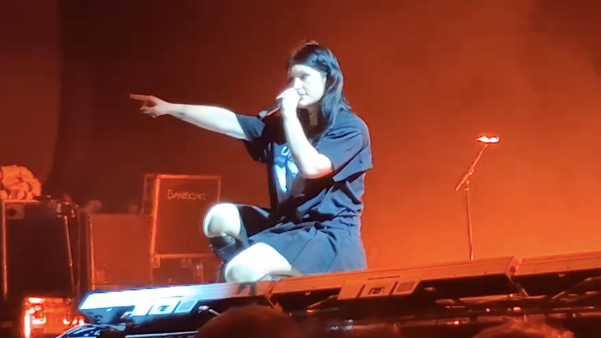 Spiritbox Singer Defends Booting Fan From Concert Amid Online Backlash
