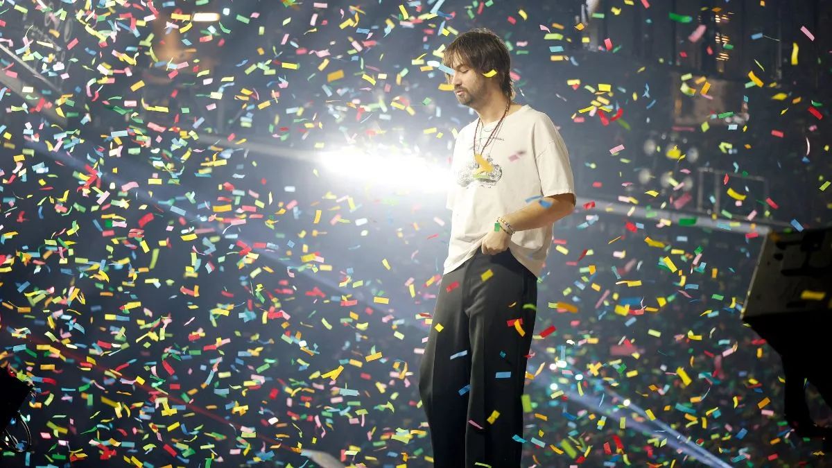 Tame Impala Kicks Off Deadbeat Tour In Miami With Epic Setlist