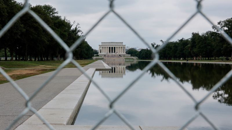 Taxpayers' Favorite Reflecting Pool Gets Another Free Renovation