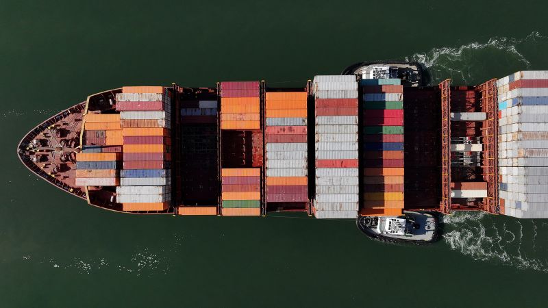 Trump Finds Creative Ways to Keep Tariffs From Dying Alone
