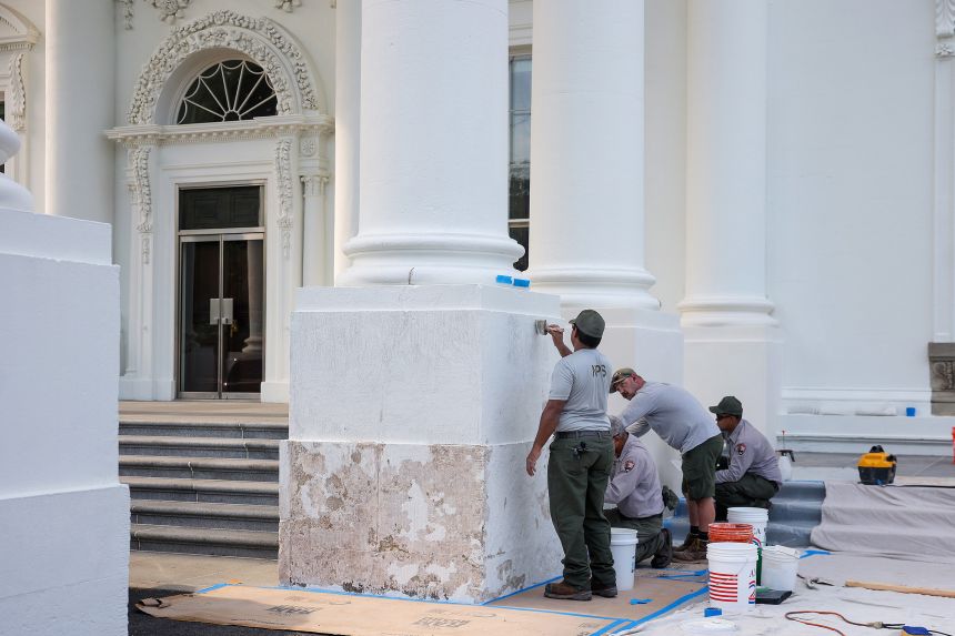 White House Gets New Front Door Because Security Was Too Easy