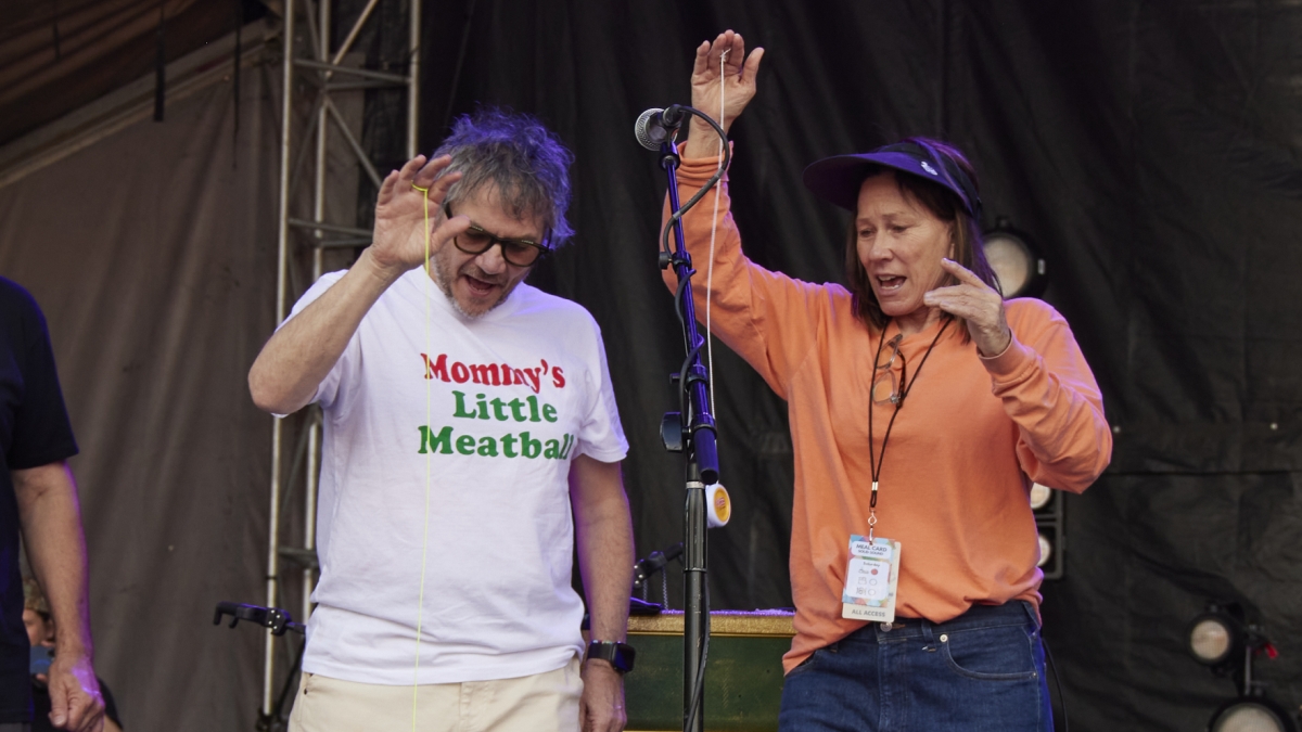 Wilco and Breeders Smash YoYo World Record at Solid Sound Festival