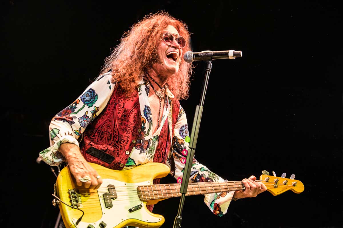 Glenn Hughes finally stops torturing audiences with his soulful wailing
