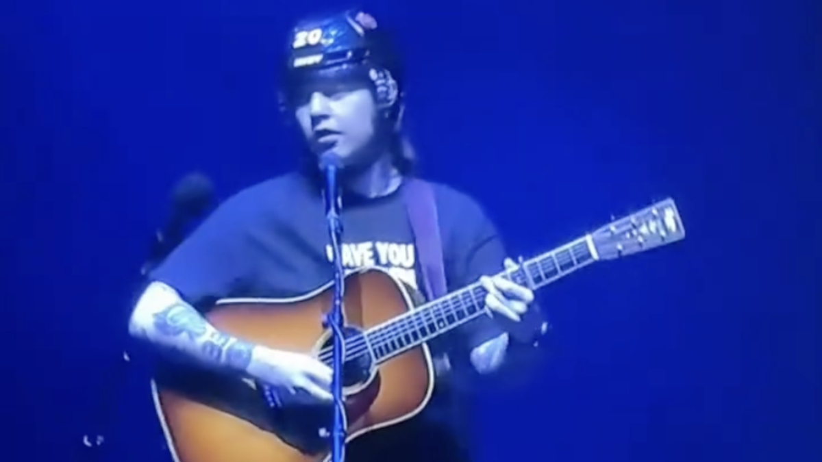 Billy Strings Rocks Helmet Onstage After Onstage Incident