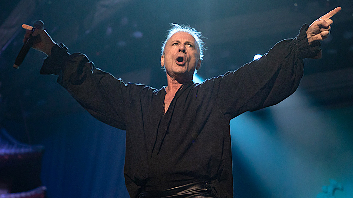 Bruce Dickinson Records Heavy New Album At Dave Grohls Studio