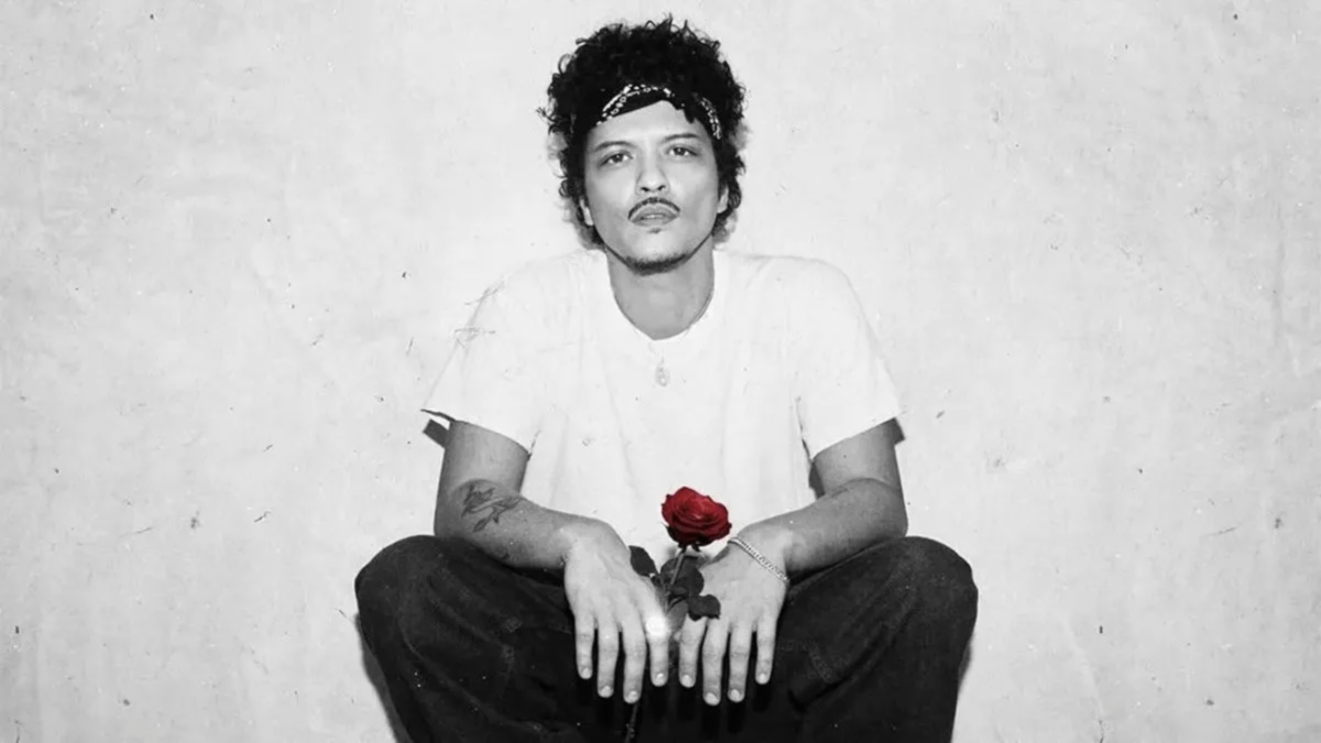 Bruno Mars Hits MetLife Stadium Grab Last Minute Tickets Now