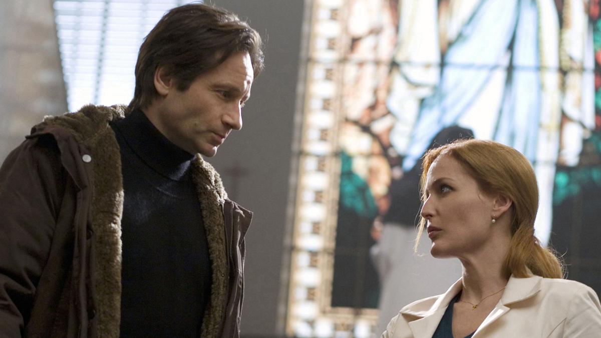 Carter Edits Out Kissing Scene in New X-Files Film