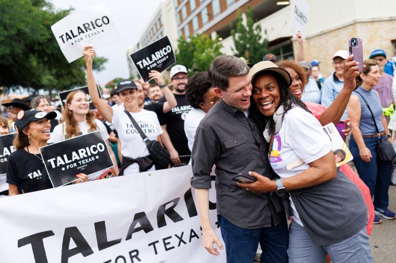 Democrats Somehow Still Underperforming Expectations
