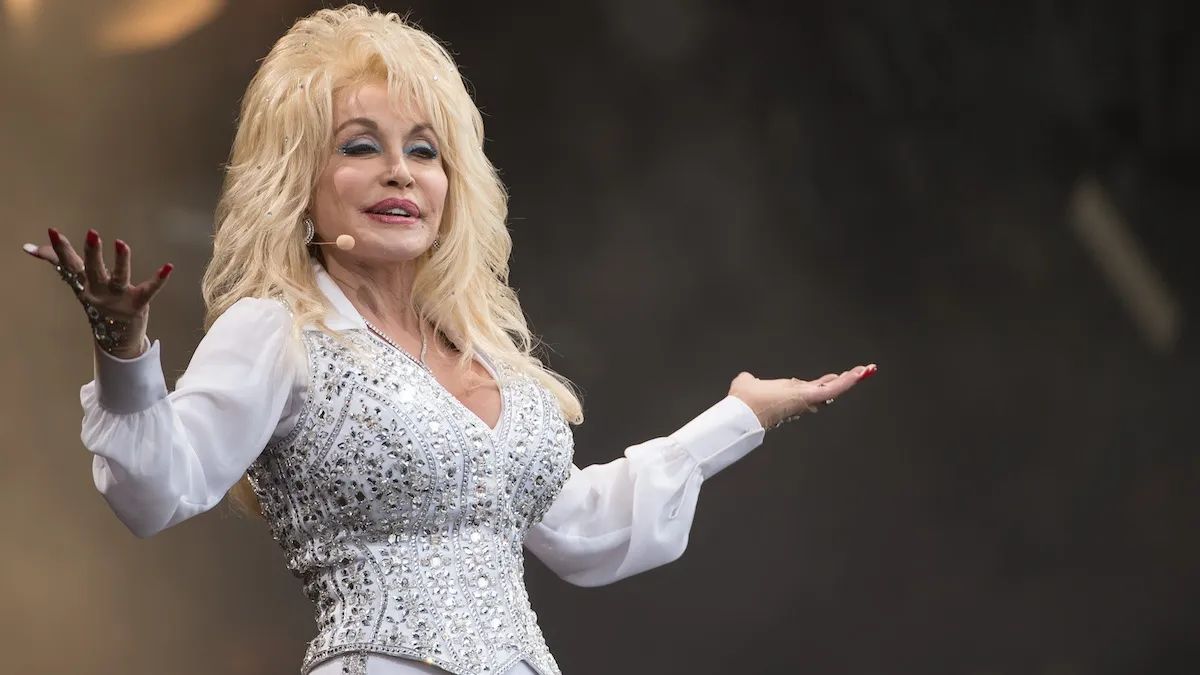 Dolly Parton Gets Outpouring of Love and Respect Nationwide