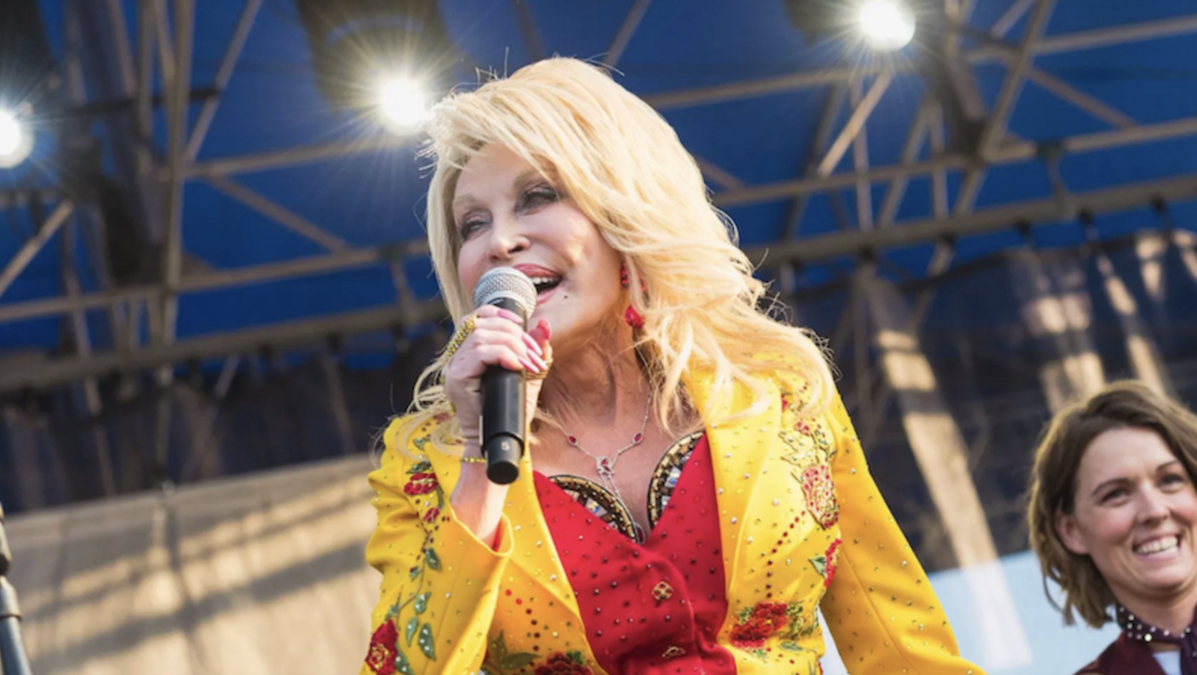 Dolly Parton Takes Brave Stance on Experimental Cancer Treatments