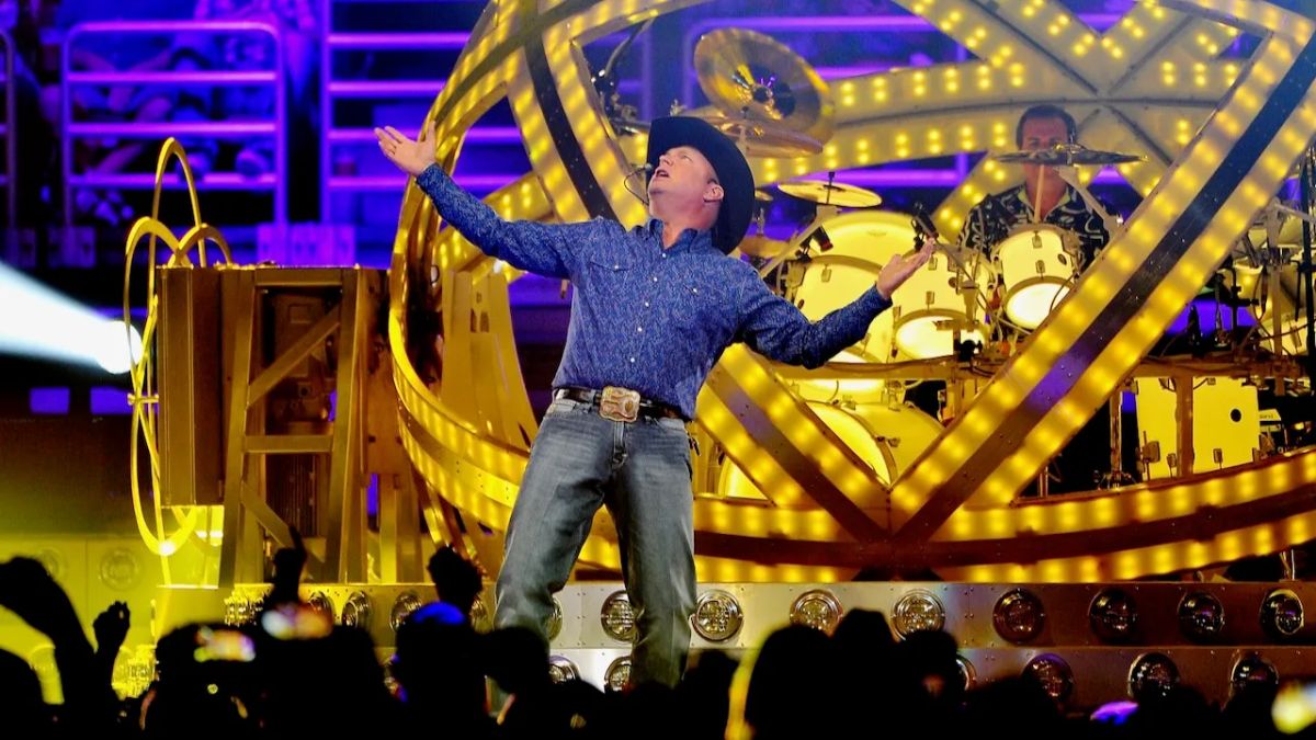 Garth Brooks Expands Tour With New DC Shows