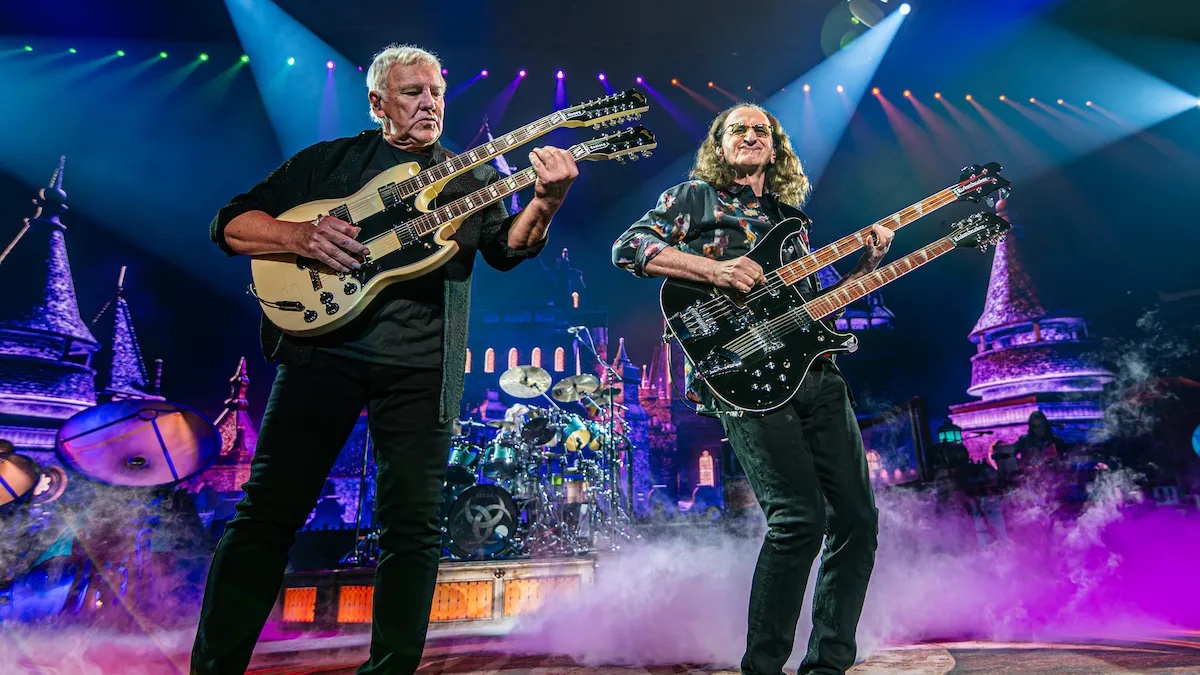 Geddy Lee Reacts to Alex Lifeson's RUSH Reunion Comparison