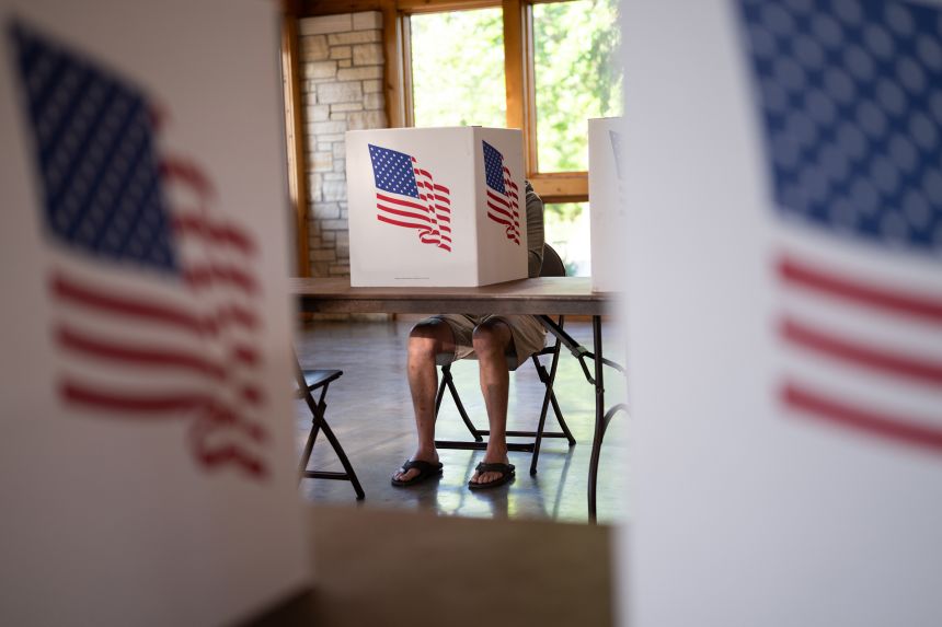 GOP Fears Trump's Midterm Bash Will Be Total Snooze Fest