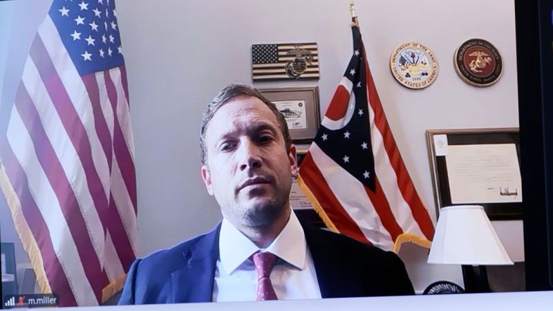 GOP Lawmaker's Exes Forced to Delete Posts Again