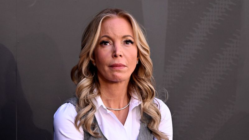 Lakers Owners Can't Stop Fighting Over Their Own Team