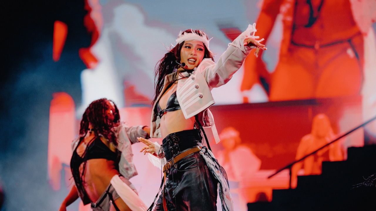 Lollapalooza 2026 Sizzles with Jennie and Wolf Alice Sets