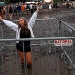 Lollapalooza Festivalgoer Stuck in Knee Deep Mud