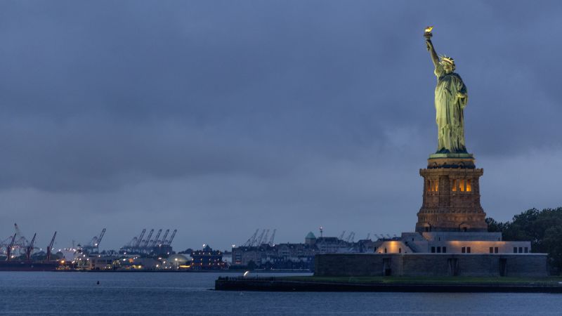 New York Harbor Claims Two Lives Because Boats Are Unreliable