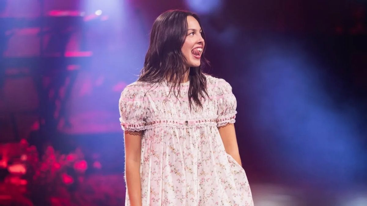 Olivia Rodrigo Revives 25 Dollar Silver Star Tickets for Unraveled Tour