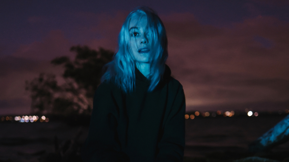 Phoebe Bridgers Performs Haunting Nirvana Cover On BBC Live