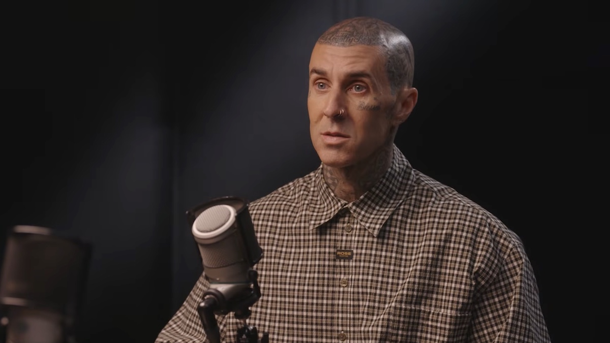 Travis Barker Talks Plane Crash and Mom's Death with Anderson Cooper