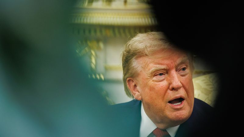 Trump's Transparently Not Corrupt Stock Trades Totally Coincide With Iran War