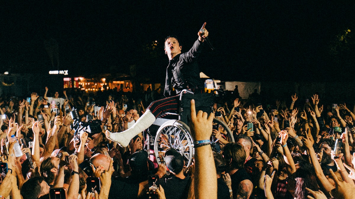 Yungblud Performs with Broken Leg in Wheelchair