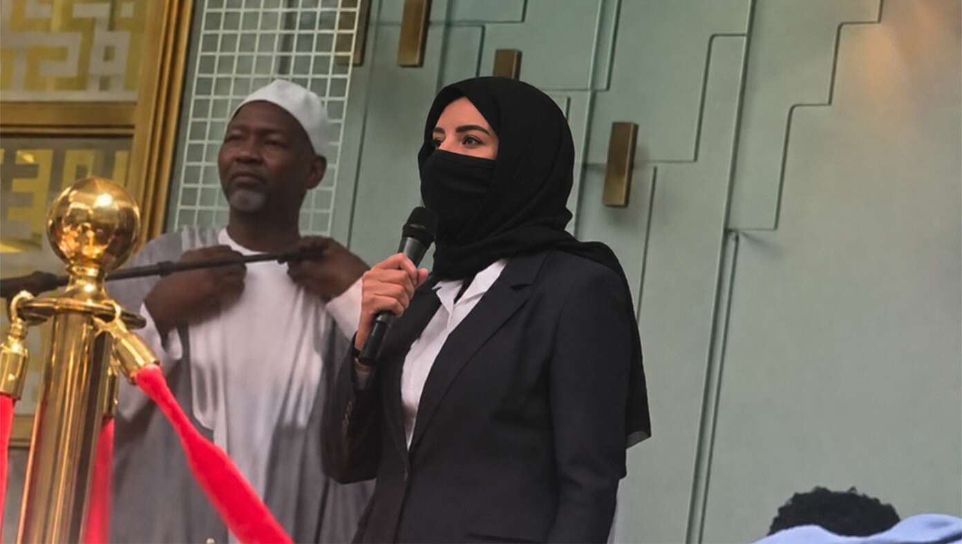 Sad: Kathy Hochul Tries To Warn People Republicans Will Take Away Women's Rights, But Her Mouth Is Covered By Hijab