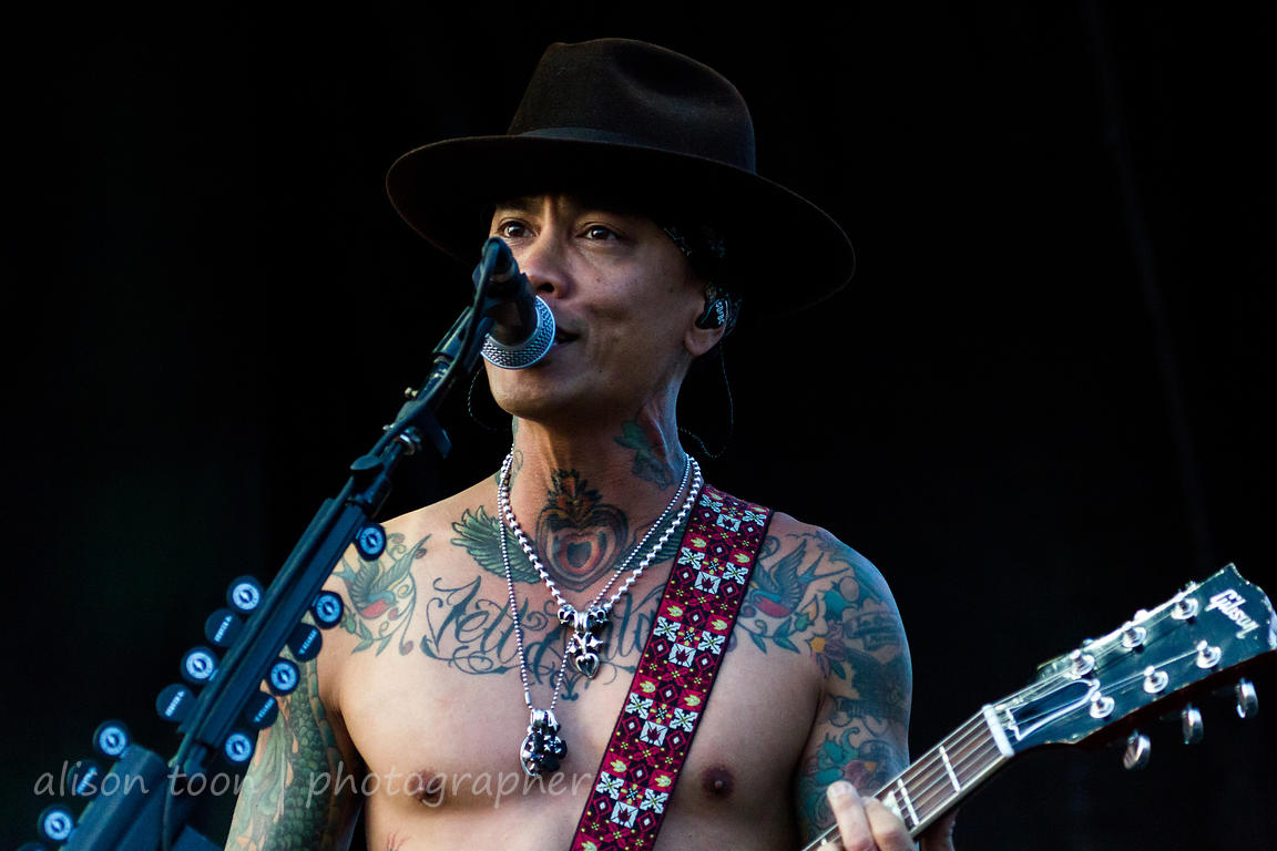 Stevie D., guitar, Buckcherry