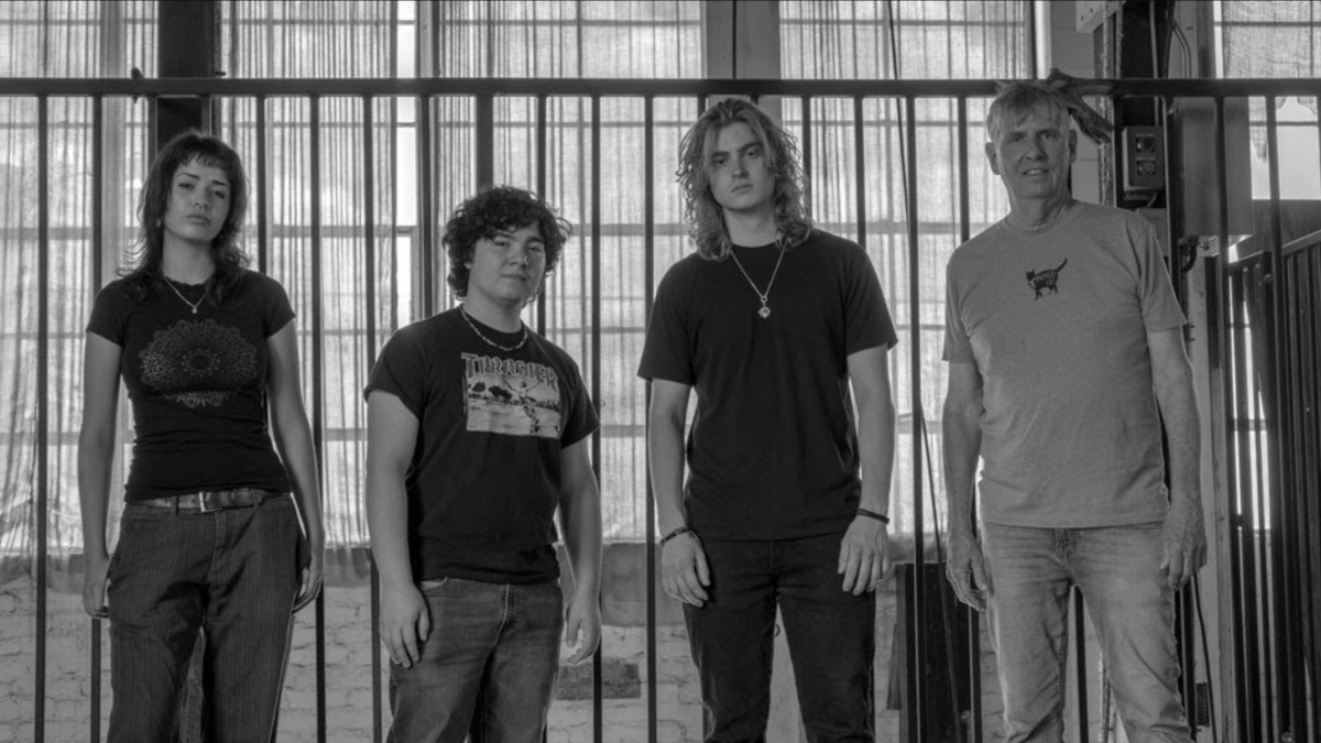 Black Flag Singer Out For US Tour Over Visa Issues