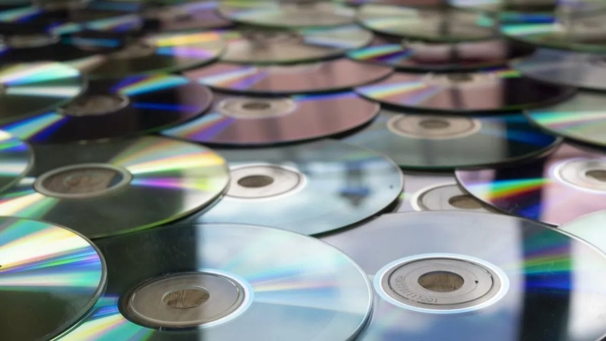 CD Sales Soar Almost 60 Percent in 2026 First Half
