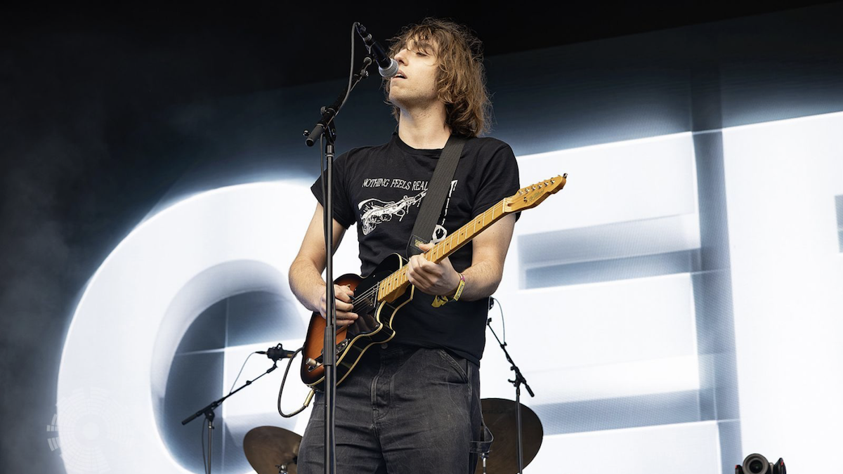 Geese Dare Fans to Spot Bots at Live Show