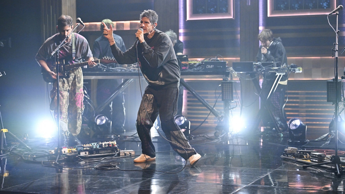 Mike D Rocks Fallon with Beastie Boys Hits