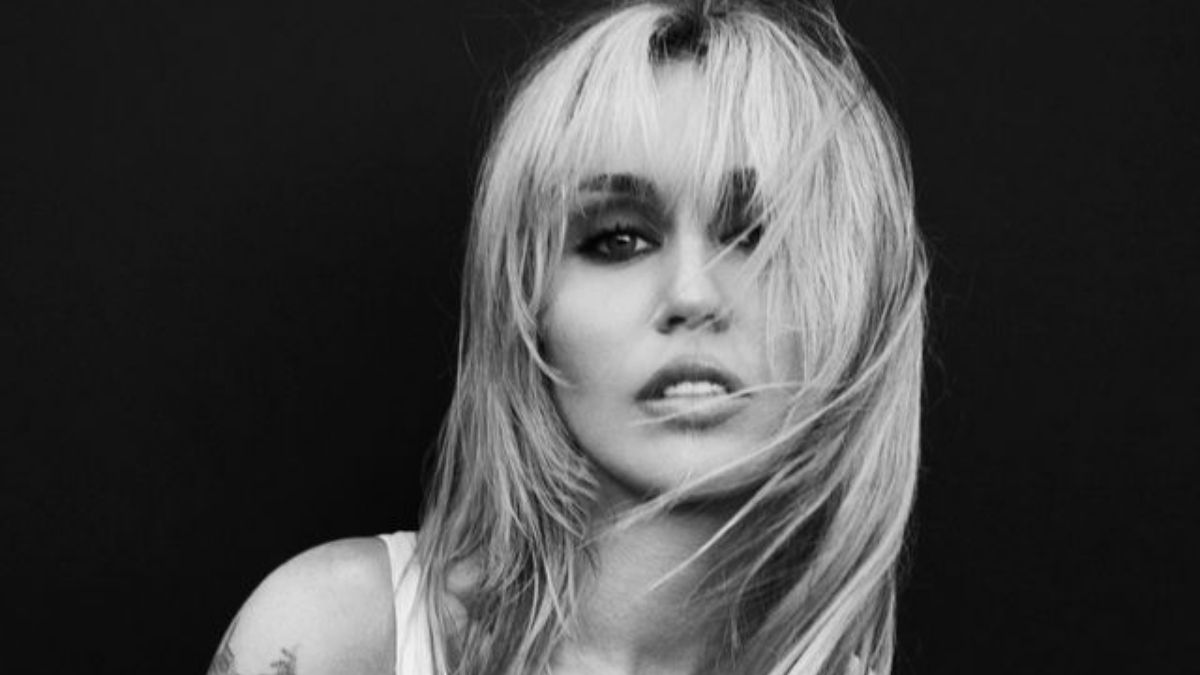Miley Cyrus Sells Out Hollywood Bowl Shows Fast