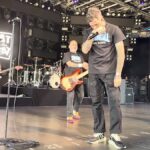 New Found Glory Pays Tribute To Late Guitarist Chad Gilbert Live