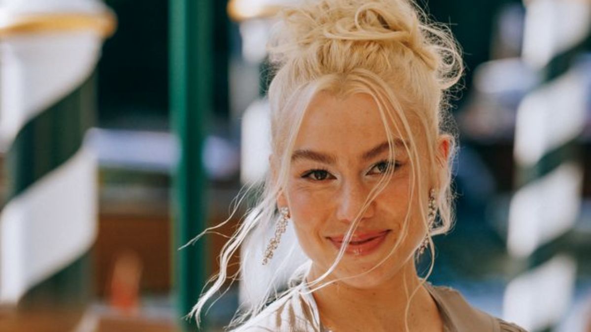 Phoebe Bridgers drops new track for Primetime Soundtrack