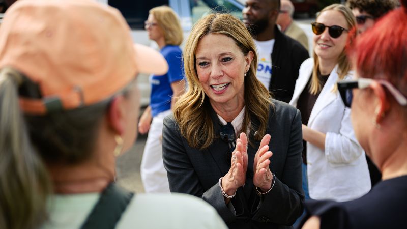Politician's Campaign Event Turns Into Action Movie Somehow