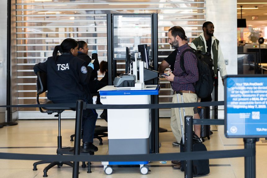 TSA Agents Forced To Stand And Smize For Passenger Safety