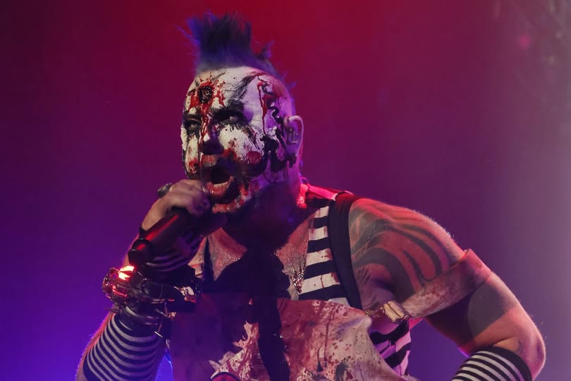 MUDVAYNE’s CHAD GRAY Still Alive At 55 Somehow