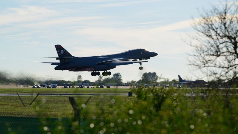 Bombers Leave UK Base Suddenly Remembering They Have Homes