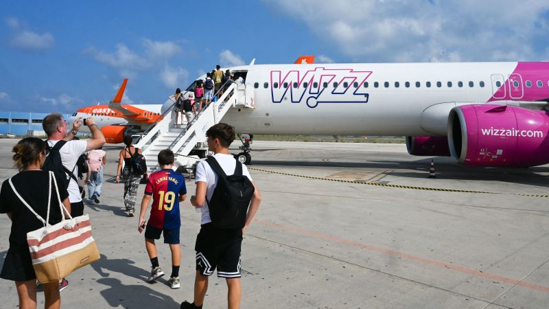 Budget Airlines Flourish In Europe Because Apparently They Try Harder